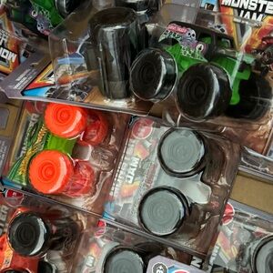 Monster Jam Truck Collection - set of 8 trucks